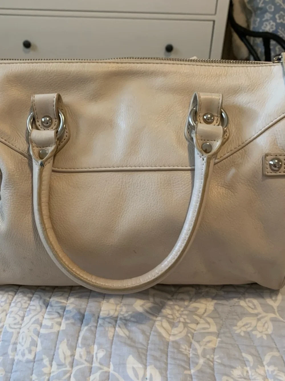 Danier Cream Leather Shoulder Bag with Silver Hardware